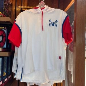 Disney men’s Large NWT traders short sleeve Spider-Man hoodie hooded shirt top
